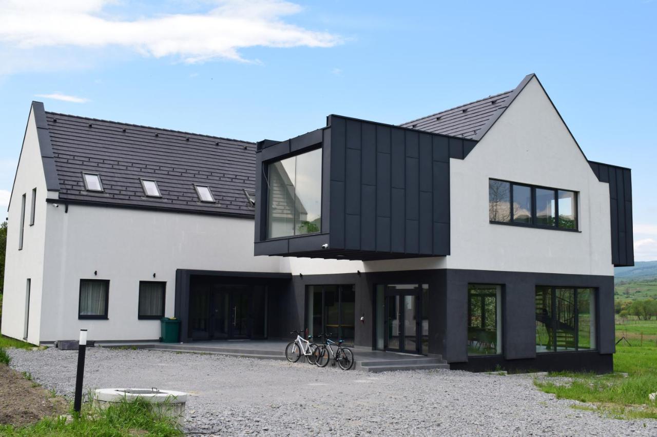 Pensiunea Qubik Praid Ocna de Jos Exteriör bild
